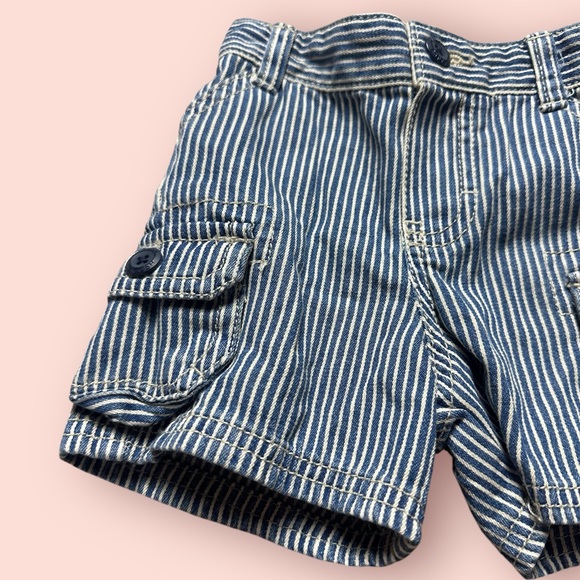 NWT Baby OshKosh B’Gosh Conductor Blue Stripe Cargo Shorts Size 6 Months - Picture 2 of 9